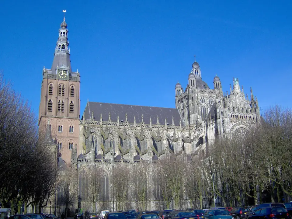 Obrázok: Karrow at Dutch Wikipedia · CC BY-SA 3.0 Sint-Janskathedraal
