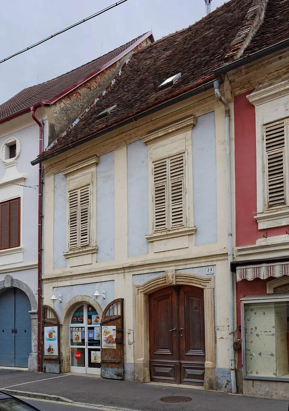 Kép: Robert Heilinger · CC BY-SA 3.0 Bürgerhaus mit Teil der mittelalterlichen Stadtmauer