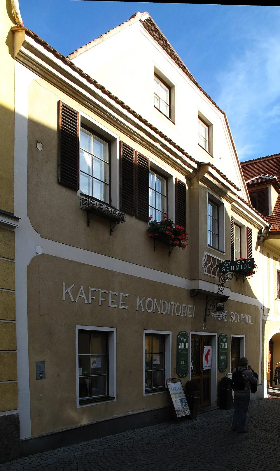 Image: Clemens PFEIFFER · CC BY 3.0 Bürgerhaus