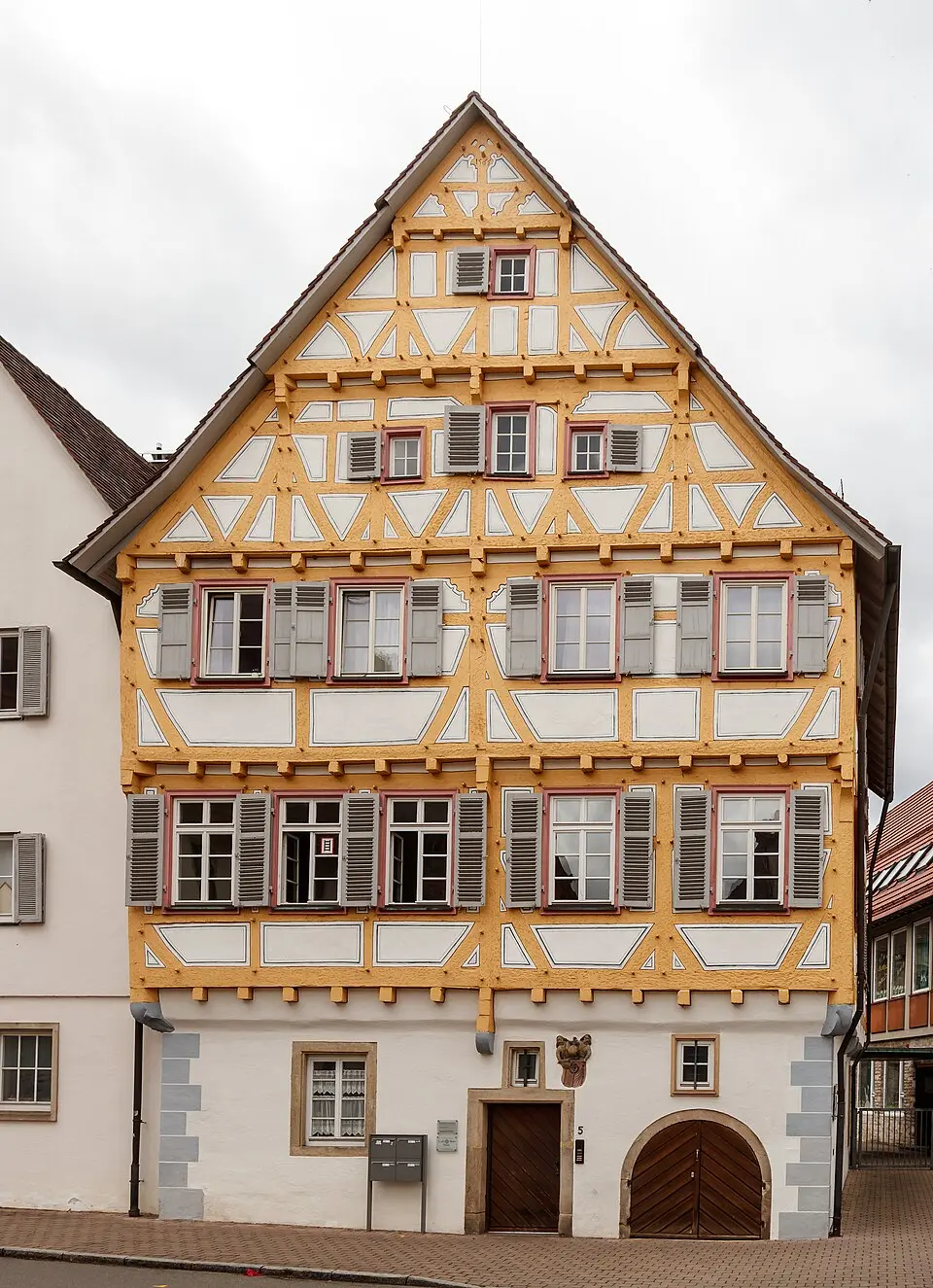Slika: Llez · CC BY-SA 3.0 Augustinerinnenkloster Urach