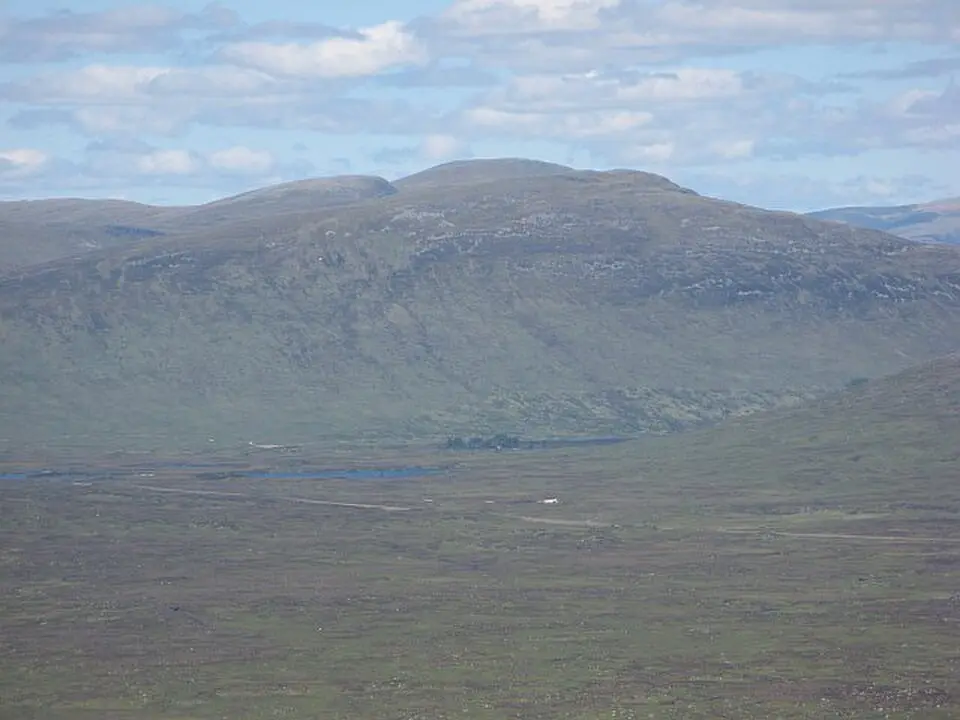 Image: Richard Webb · CC BY-SA 2.0 Beinn na Lap