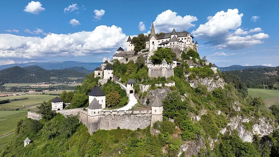 Image: C.Stadler/Bwag · CC BY-SA 4.0 château d'Hochosterwitz
