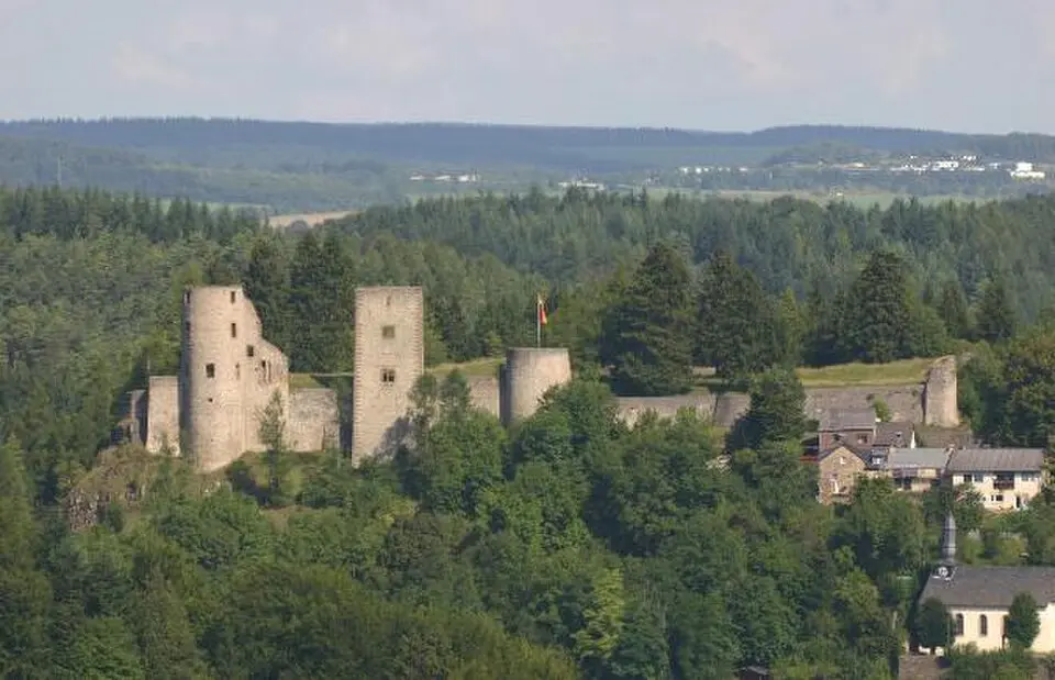 Burg Schönecken