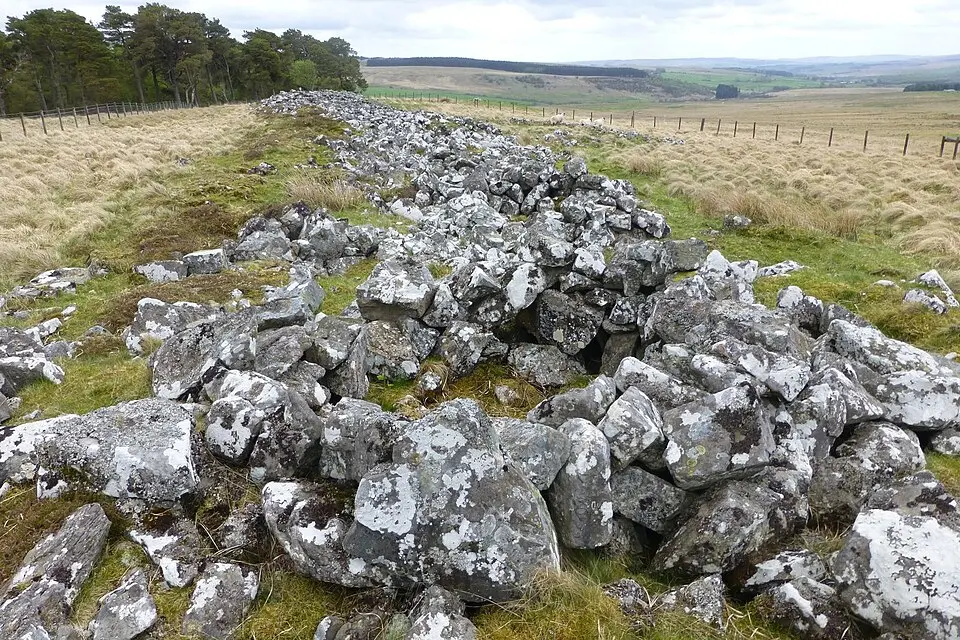 Bellshiel Law long cairn