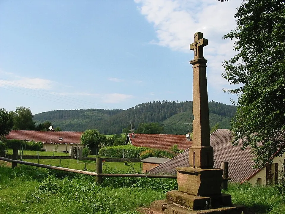 Image: Cham · CC BY 3.0 Belmont-sur-Buttant