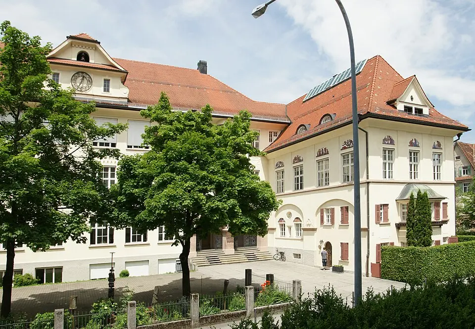Image: böhringer friedrich · CC BY-SA 2.5 Musik Mittelschule Bregenz Stadt