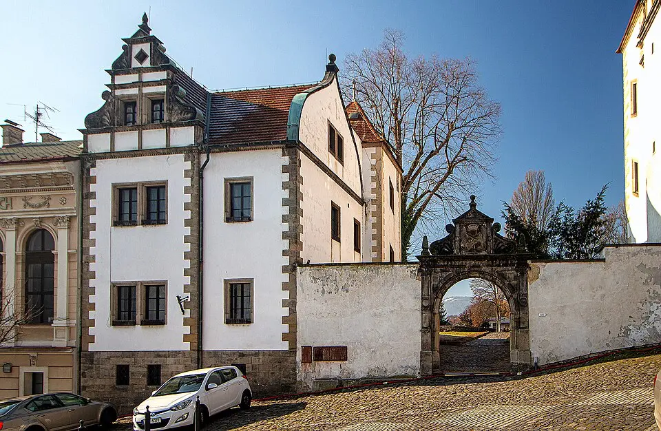 Morzinovský zámeček v Benešově nad Ploučnicí