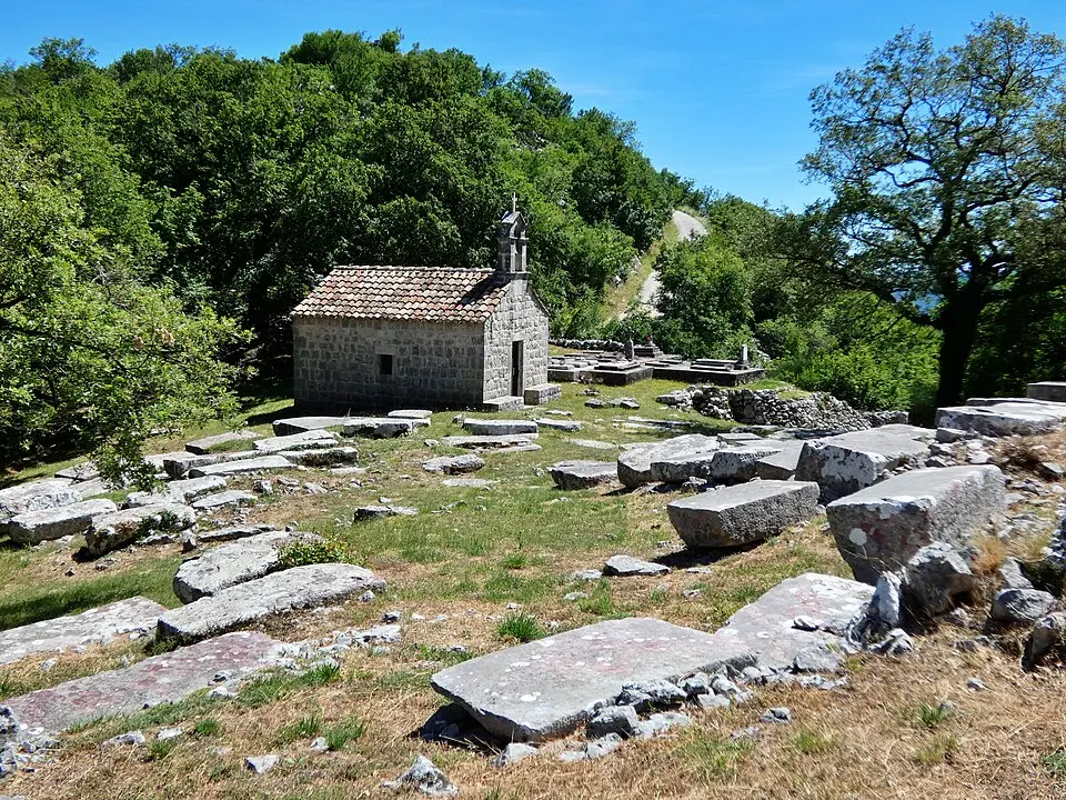 Groblje sa stećcima i crkvom sv. Barbare