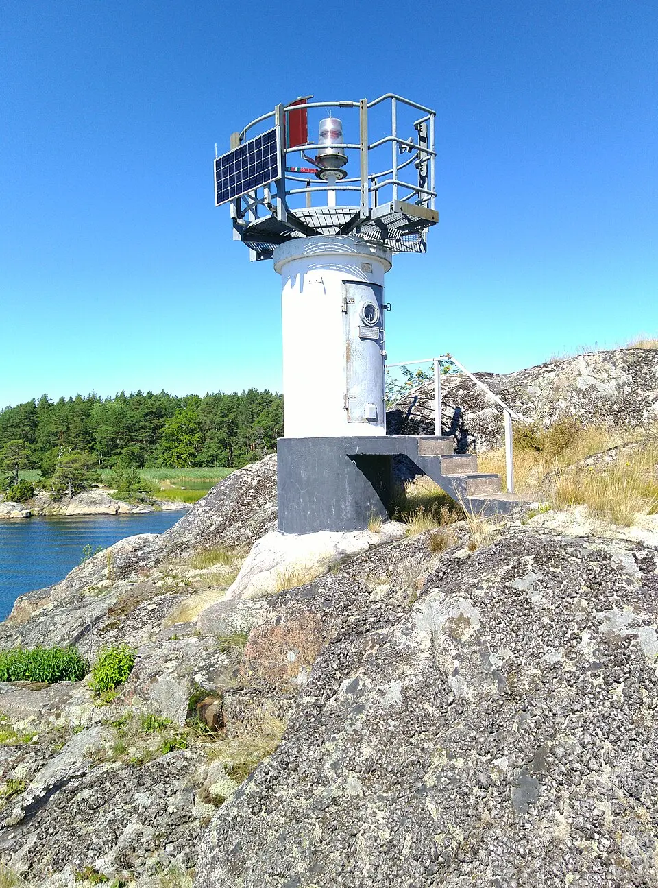 Bergholmen lighthouse