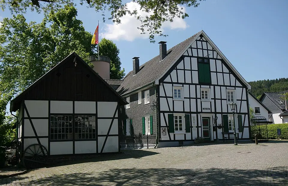 Image: Bubo · CC BY-SA 3.0 Heimatmuseum Bergneustadt