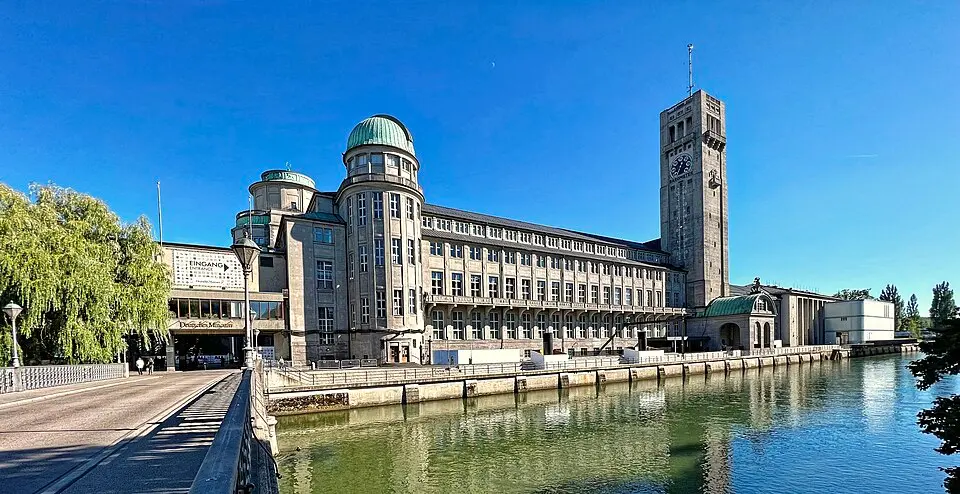 Image: Burkhard Mücke · CC BY-SA 4.0 Bayern