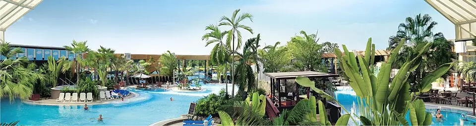 Image: Therme Erding · CC BY-SA 3.0 DE Thermes
