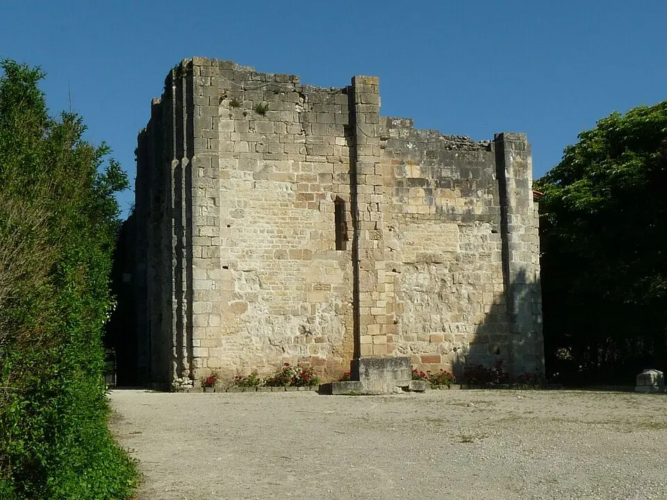 donjon de Montignac-Charente