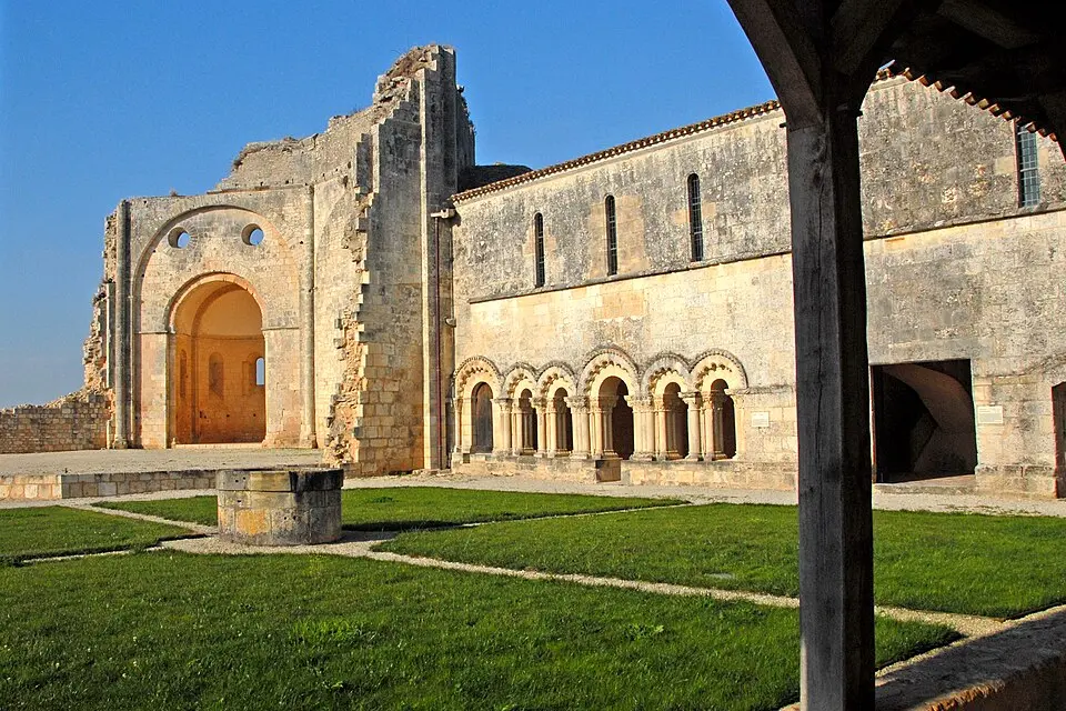 Abtei Trizay