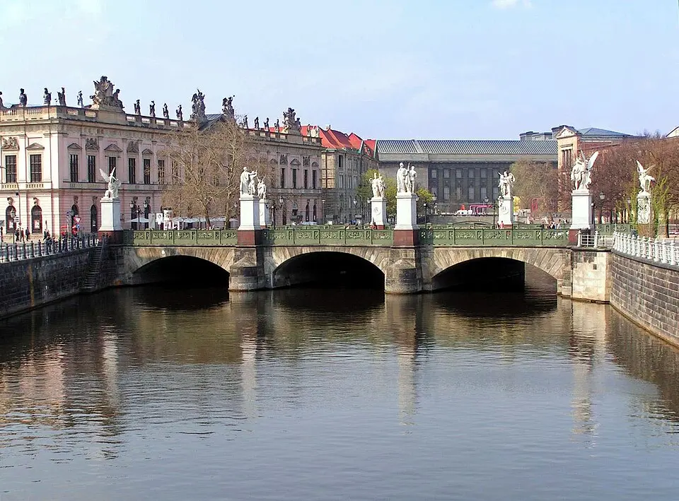 Schloßbrücke