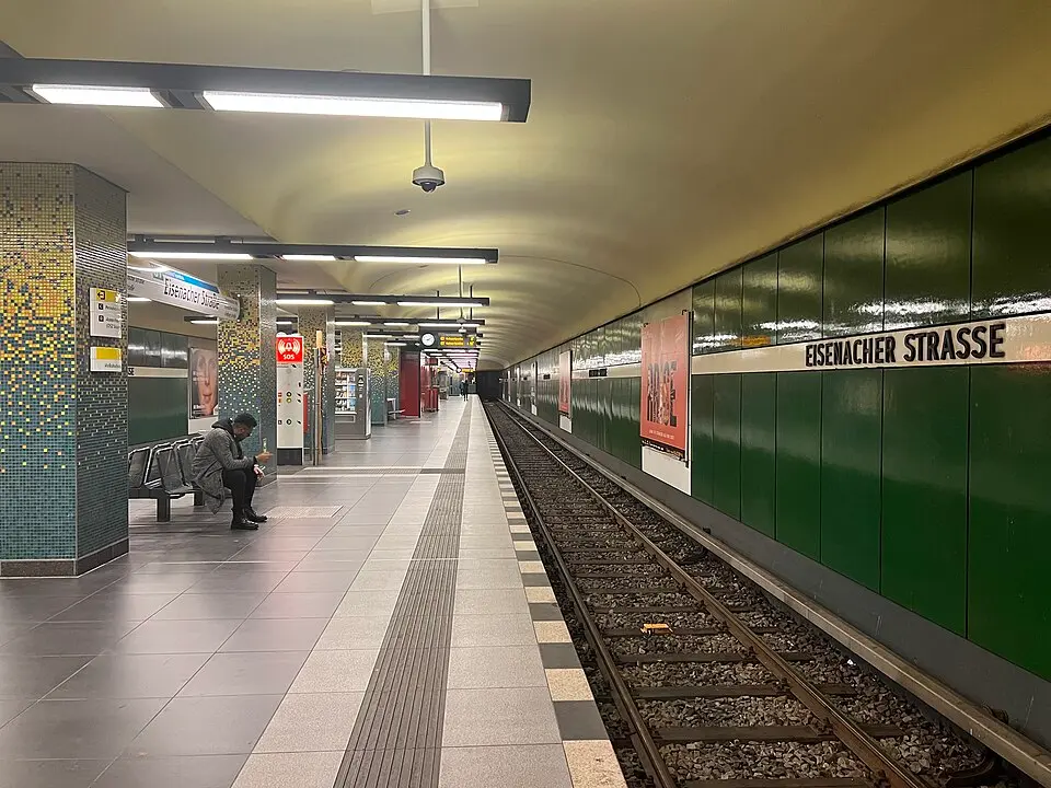 U-Bahnhof Eisenacher Strasse