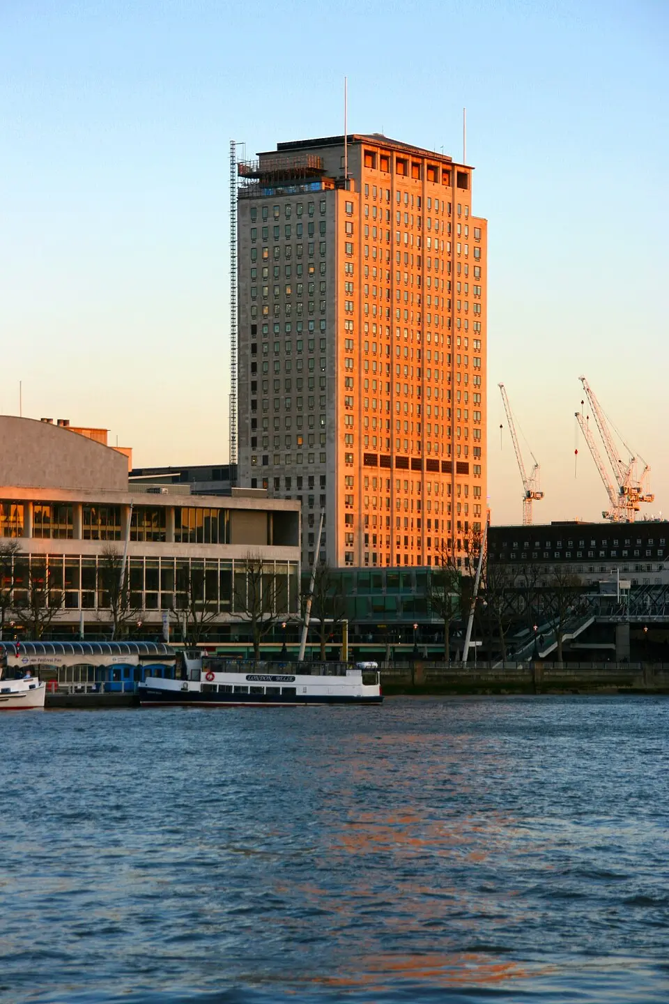 Shell Centre