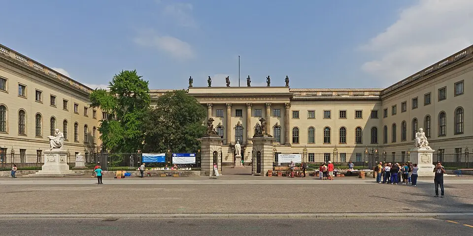 Kép: A.Savin · CC BY-SA 3.0 Palais des Prinzen Heinrich