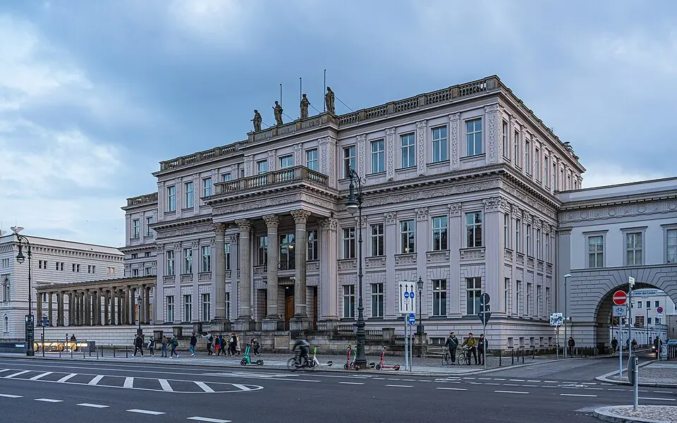 Kép: A.Savin · FAL Kronprinzenpalais
