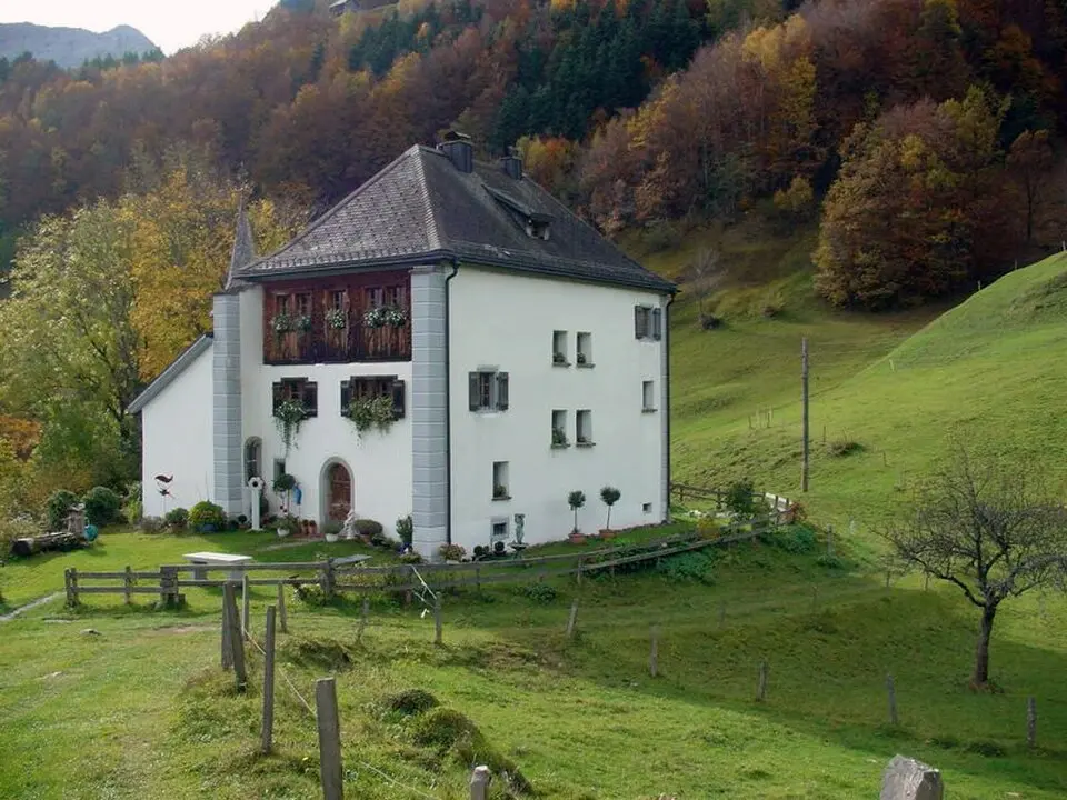 Schlösschen Beroldingen mit Kapelle