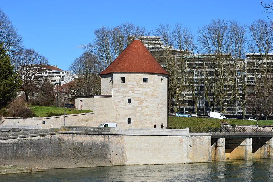 tour de la Pelote