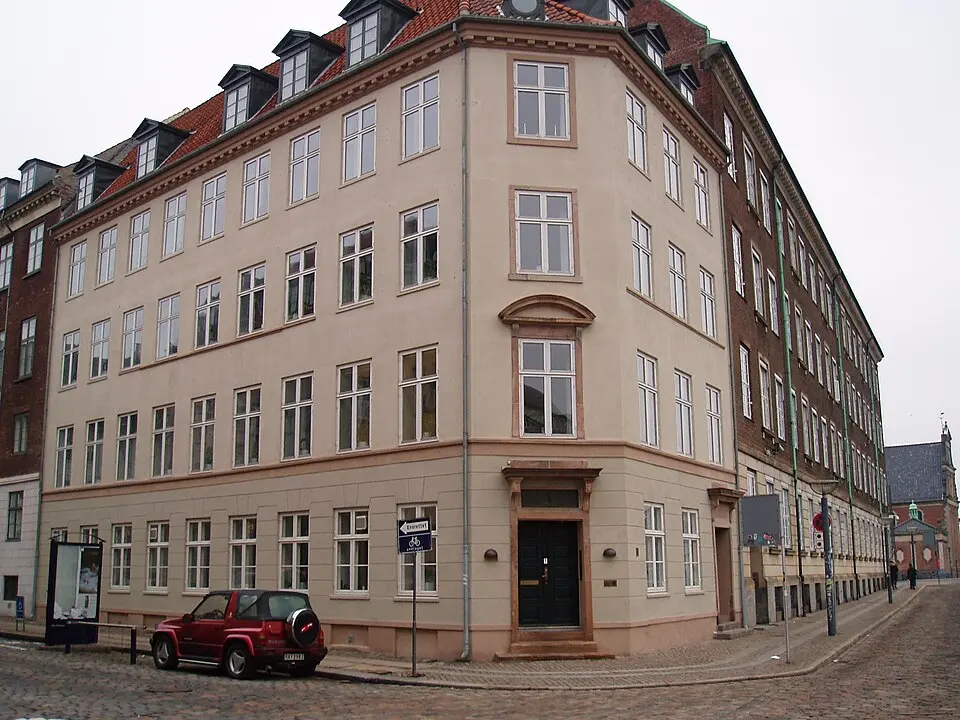 Hochgeladen von: EPO · CC BY 2.5 Arbeitsministerium