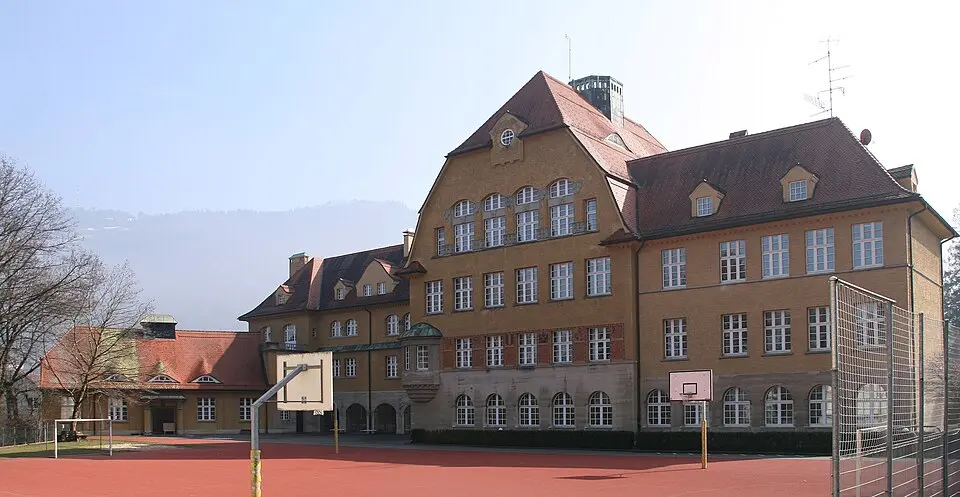 Obrázok: böhringer friedrich · CC BY-SA 2.5 Bundesgymnasium Gallusstraße