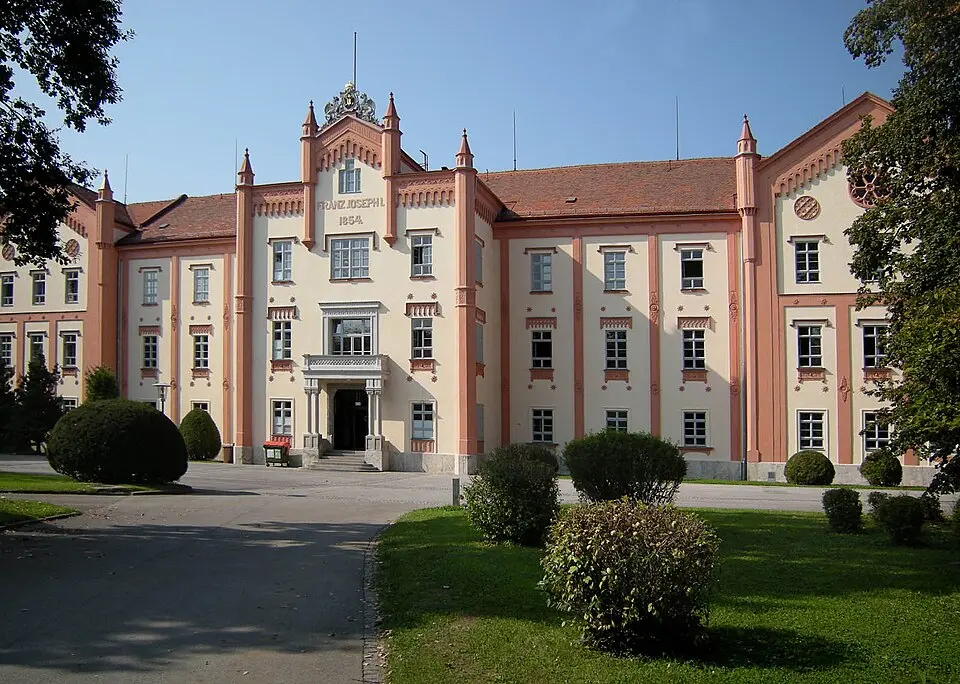 Bild: user:W. · CC BY-SA 3.0 Schloss Liebenau