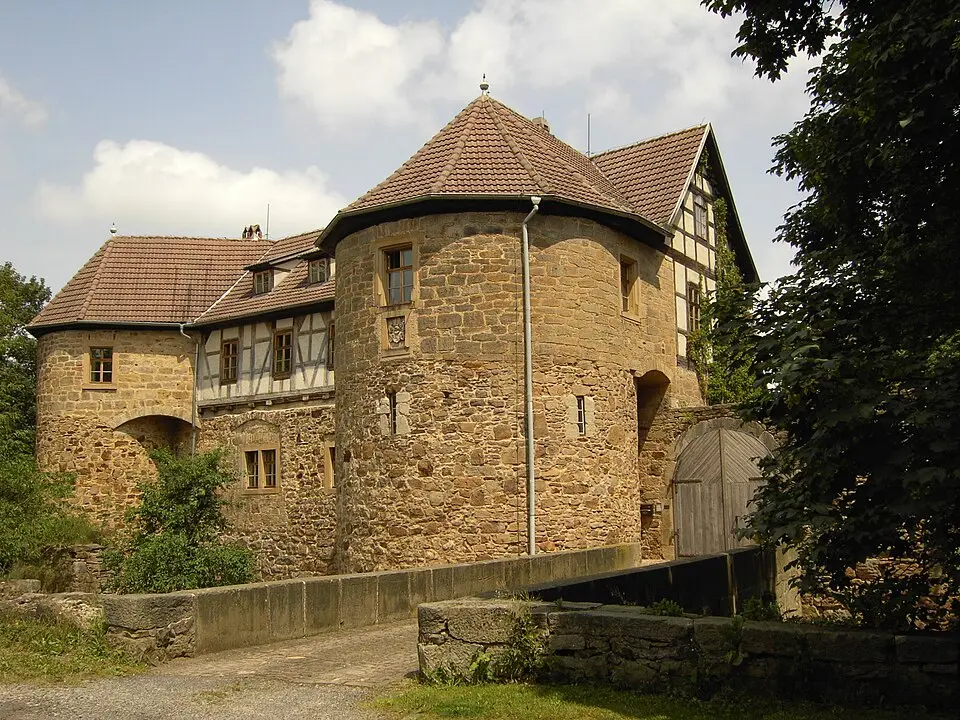 Castle Bibra