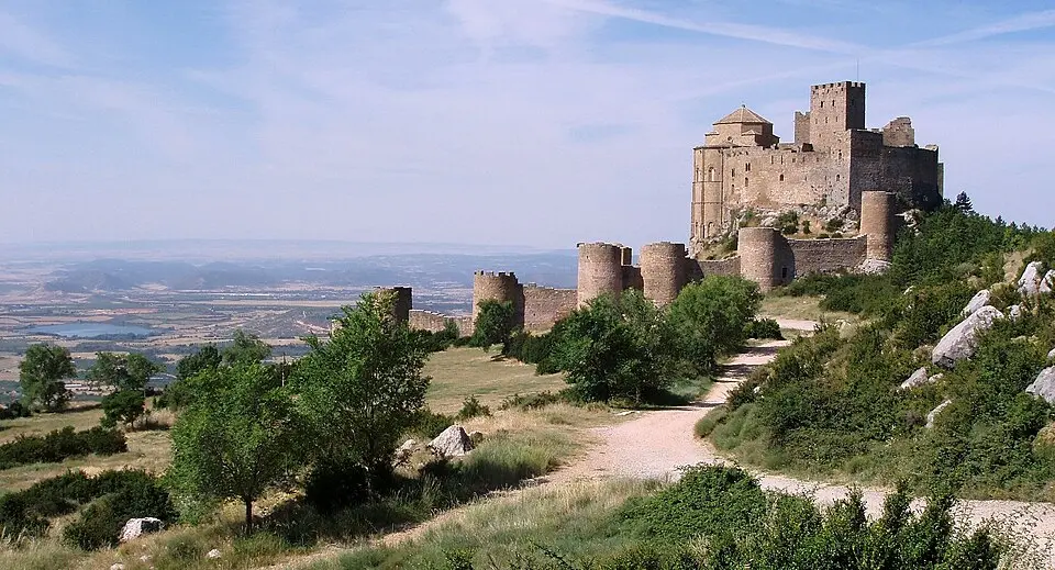 Image: Josue Mendivil · CC BY-SA 2.0 Loarre Castle