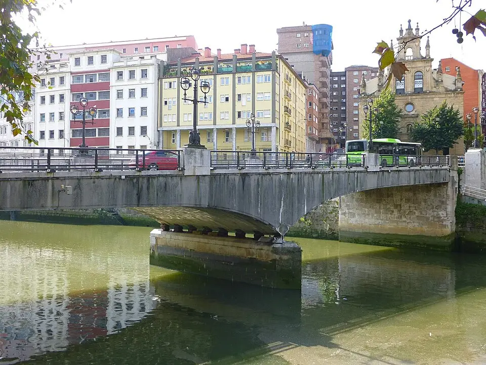 puente de la Merced
