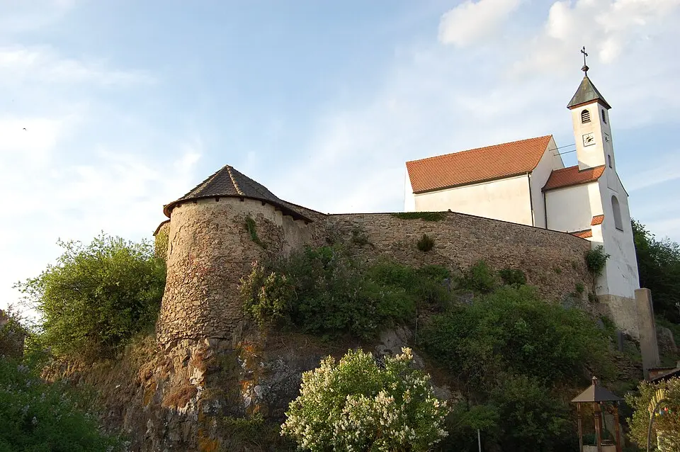 Slika: A. Köppl · CC BY-SA 3.0 Burgruine Zangenstein
