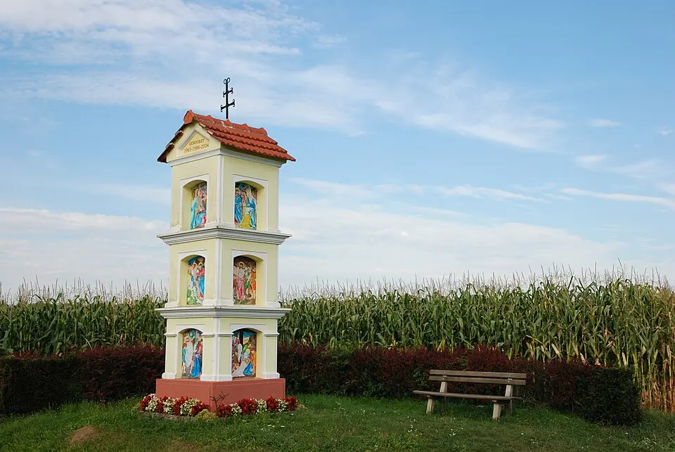 Obrázok: Ueb-at · CC BY-SA 3.0 Pestkreuz