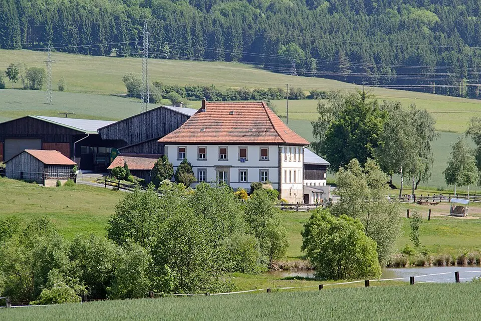 Image: Tors · CC BY-SA 3.0 Ehemaliges bischöfliches Burggut