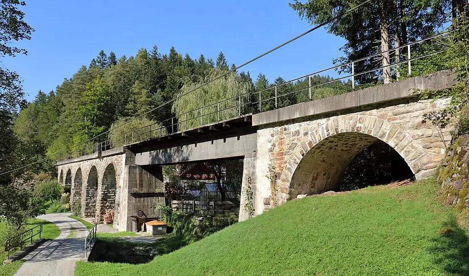 Slika: C.Stadler/Bwag · CC BY-SA 3.0 Hollersbach-Viadukt