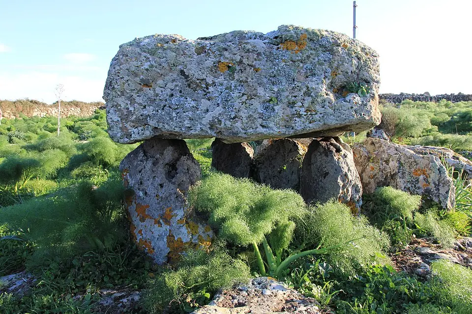 dolmen of Sarbogadas