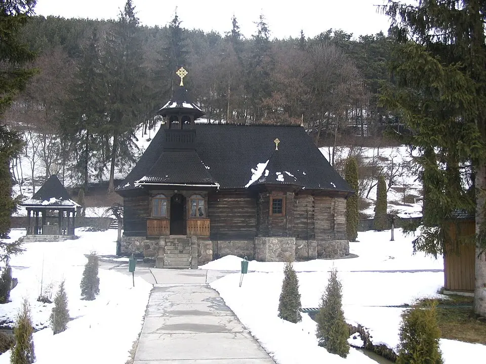 Biserica de lemn din Mănăstirea Toplița (Harghita)