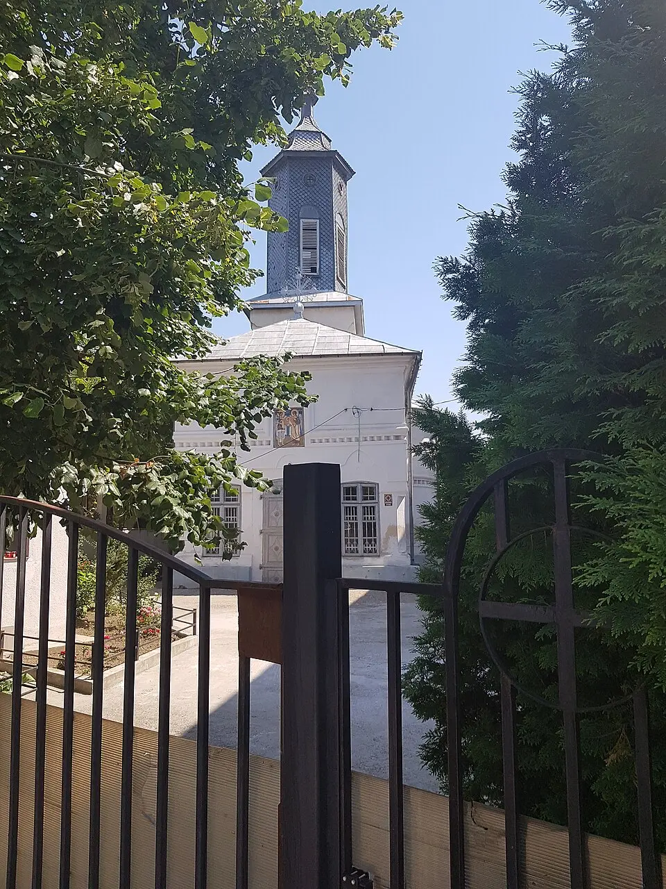 Biserica Sfinții Voievozi din Focșani