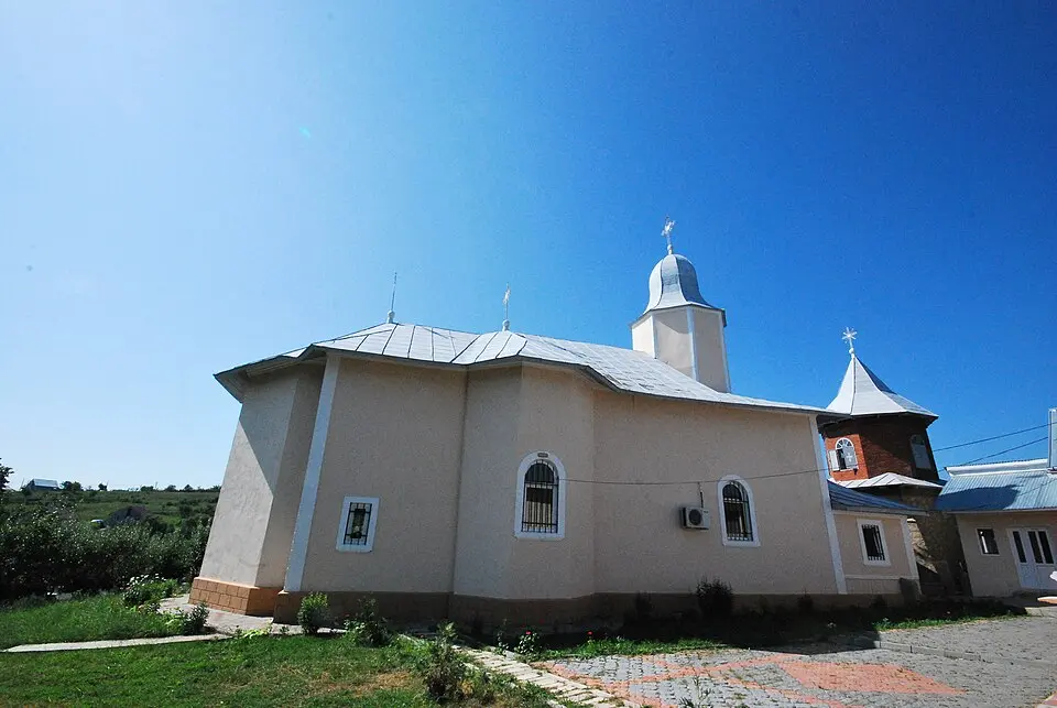 Lețcani