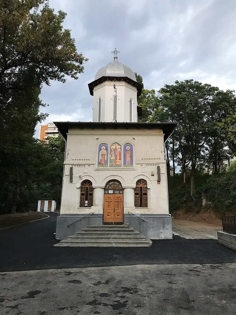 Biserica „Sfinții Împărați” din Slatina