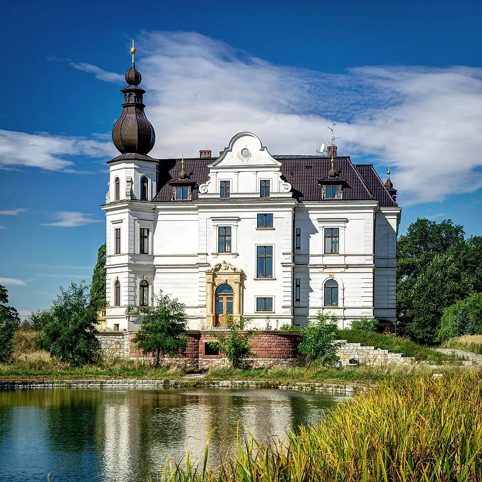 Pałac w Biskupicach Podgórnych