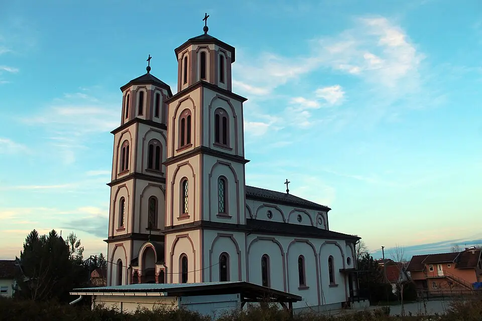 Kirche Hl. Vasilije Ostroški (Banja Luka, Obilićevo)