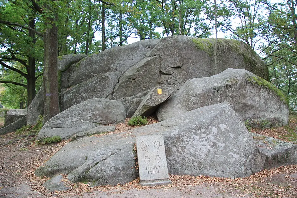 NÖ-Naturdenkmal GD-008 Felsgebilde Schullerstein