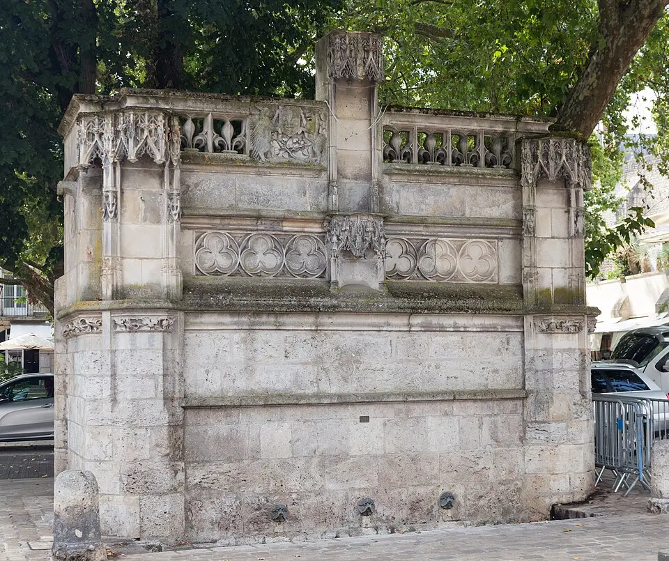 fontaine Louis XII