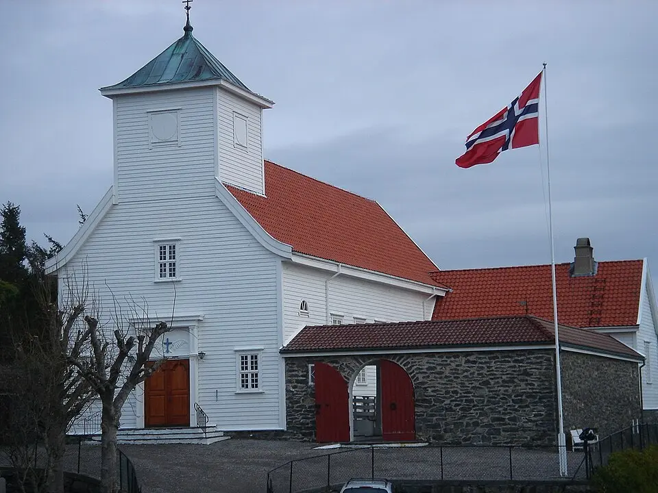 Blomvåg kirke