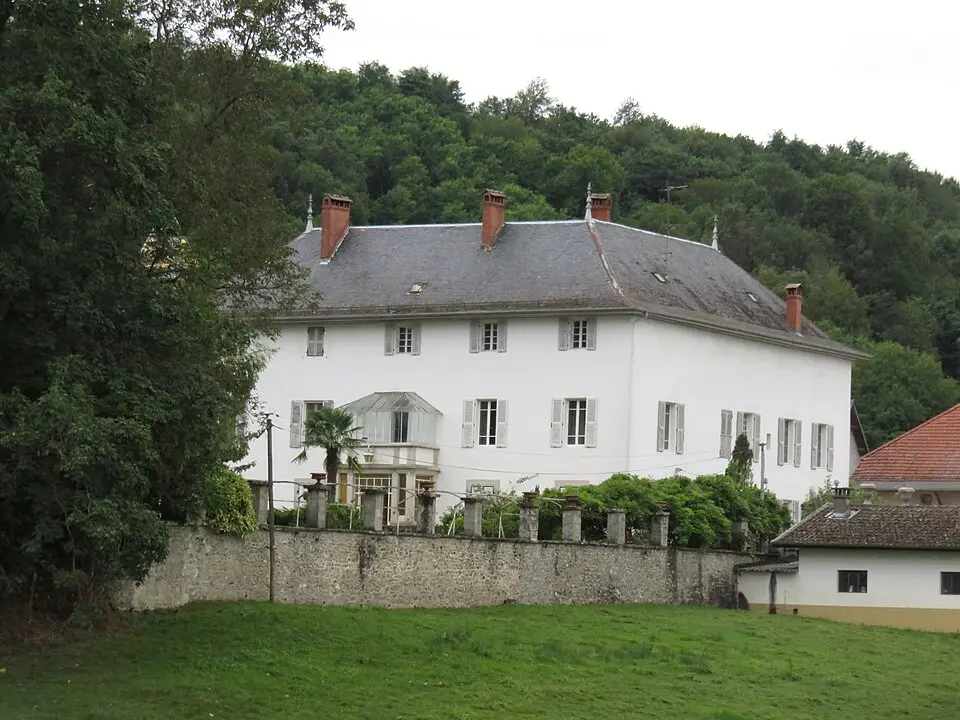 Obrázok: Sebleouf · CC BY-SA 4.0 château de Conzié