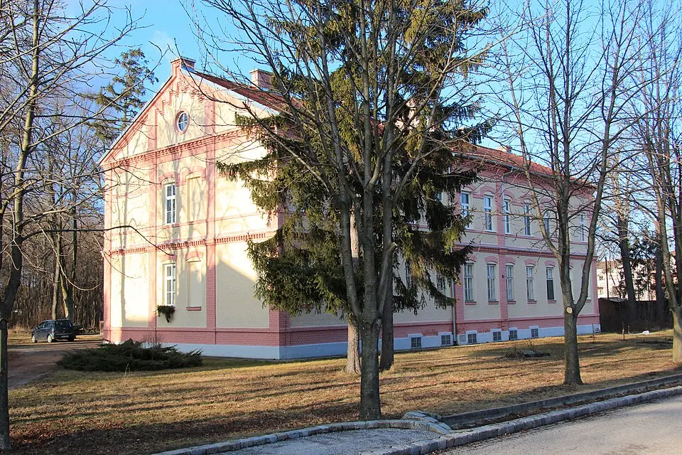 Wohnhaus, ehem. Bürogebäude