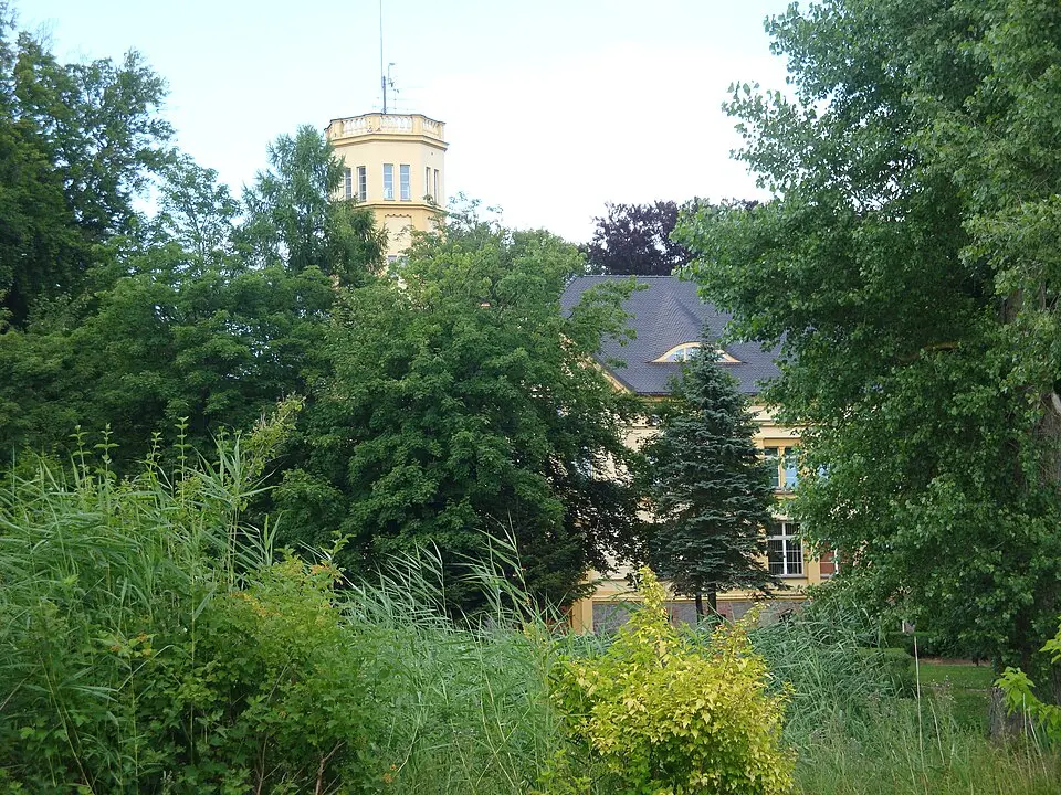 Pałac w Bobrownikach