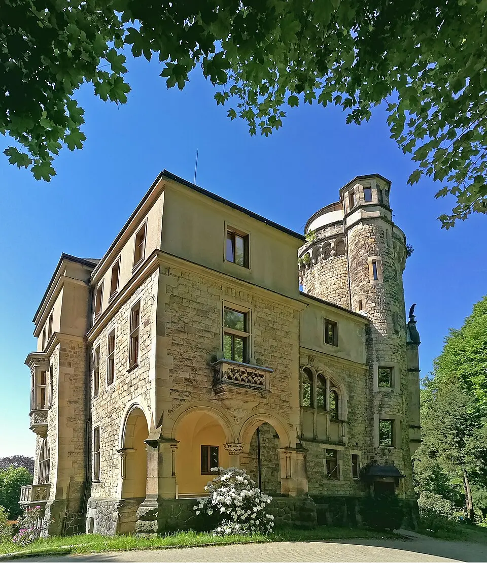 Bild: Čestmír Ježek · CC BY-SA 4.0 Herrenhaus Ginzkey Maffersdorf