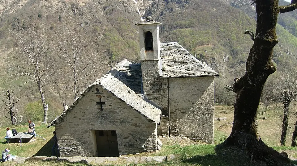 Bild: Laurom · CC BY-SA 3.0 oratorio di San Lorenzo all'alpe Seccio
